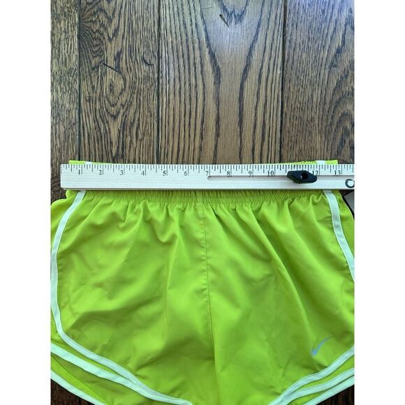 Nike Women's Tempo Brief Lined Running Shorts CU8890-372 Size Small Green NWT - Picture 4 of 6